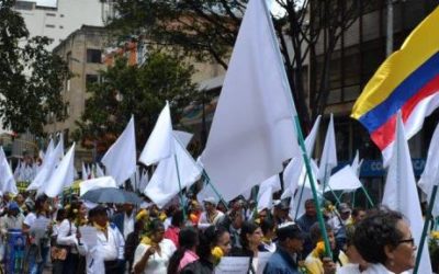 En Día por la Dignidad, víctimas del Genocidio Contra la UP se movilizan por la Paz